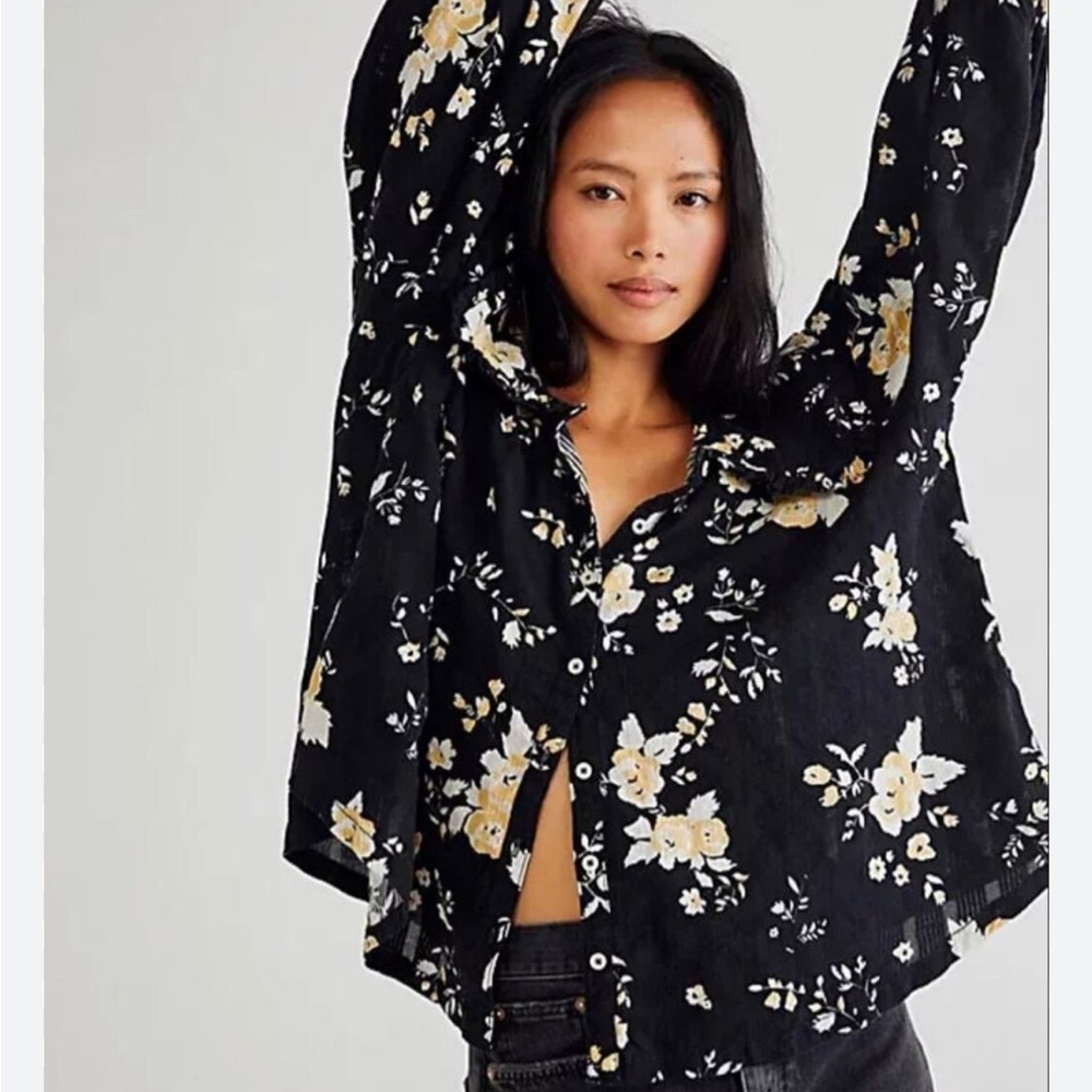 Floral Black Blouse